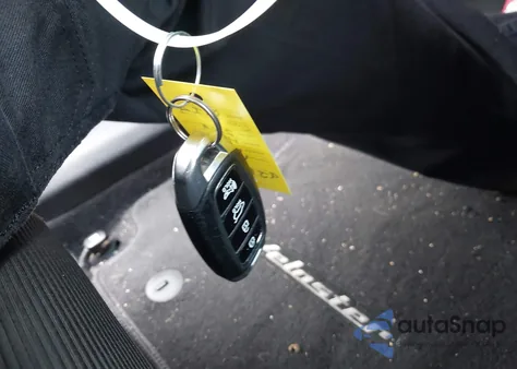 2019 Hyundai Veloster 2.0 Premium z USA, uszkodzony, nr VIN KMHTG6AF2KU007229